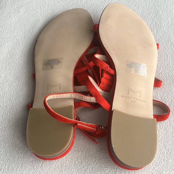 Like new Marc Fisher red suede flat sandals with fringe, gold trim, size 8.5. - Picture 6 of 10